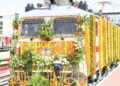 Indian Railway: रेल यात्रियों को बड़ी सौगात, रेल मंत्री अश्विनी वैष्णव ने 3 नई ट्रेनों को दिखाई हरी झंडी