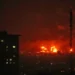US Airstrike Iran: अमेरिका ने ईरान पर फिर हमला किया, 90 ठिकानों पर की Airstrike, ईरान का कुवैत और बहरीन पर जवाबी हमला