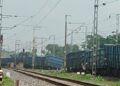Train Accident: बड़ा रेल हादसा, एक साथ 12 डिब्बे पटरी से उतरे, एक एक्सप्रेस समेत 6 ट्रेनें हुई प्रभावित