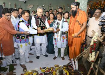 हरेली तिहार पर मुख्यमंत्री निवास में साकार हुई छत्तीसगढ़ की लोक संस्कृति, कृषि परंपरा और ग्रामीण जीवन की जीवंत झांकी