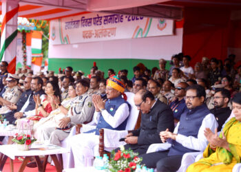 स्वतंत्रता दिवस समारोह: शालेय विद्यार्थियों की सांस्कृतिक प्रस्तुतियों ने बांधा समां