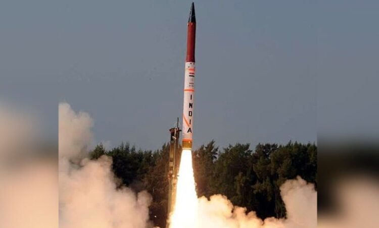 agni missile: भारत ने किया अग्नि-4 बैलिस्टिक मिसाइल का सफल परीक्षण, 4000 KM तक दुश्मन की खैर नहीं