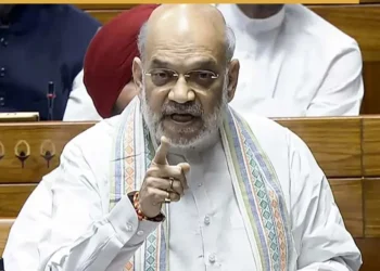 छात्र आंदोलन पर अमित शाह के बोलने के लिए सरकार ने रखी शर्त, FCRA बिल पर विपक्ष में दो फाड़!