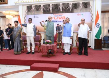 राज्यपाल श्री रमेन डेका और मुख्यमंत्री श्री विष्णु देव साय की उपस्थिति में लोक भवन से ‘नशा मुक्त युवा विकसित भारत संकल्प अभियान’ का शुभारंभ*