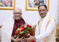 मुख्यमंत्री श्री विष्णुदेव साय से निर्माता-निर्देशक डॉ. चंद्रप्रकाश द्विवेदी ने की सौजन्य मुलाकात*
