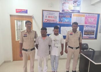 Raigarh News : हाईवे पर खड़े ट्रेलरों से डीजल चोरी करने वाले गिरोह के दो और आरोपी गिरफ्तार — ऑपरेशन क्लीन हंट के तहत जूटमिल पुलिस की कार्रवाई
