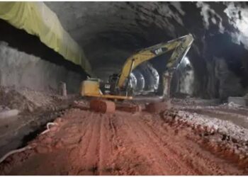 Uttarakhand Tunnel Accident: टनल हादसे में अब तक 7 मजदूरों की मौत…बढ़ सकता है आंकड़ा, Helpline Number जारी