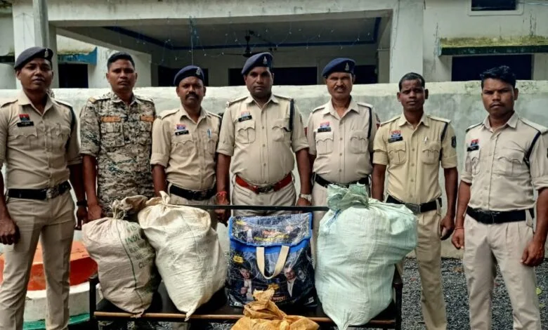 रायगढ़ में गांजा तस्करी का बड़ा खुलासा, 64 किलो से ज्यादा गांजा बरामद, दो महिला आरोपी गिरफ्तार