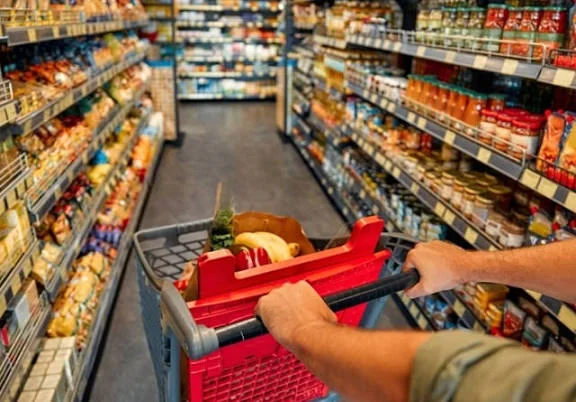 GST 2.0: कल से GST कटौती होगी लागू, रसोई के सामान से लेकर गाड़ियां तक होंगी सस्ती…